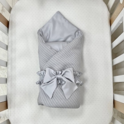Paturica bebe din satin si material tricotat cu pilota si fundita, gri